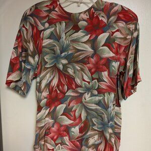 Floral Top by CHEM size 6